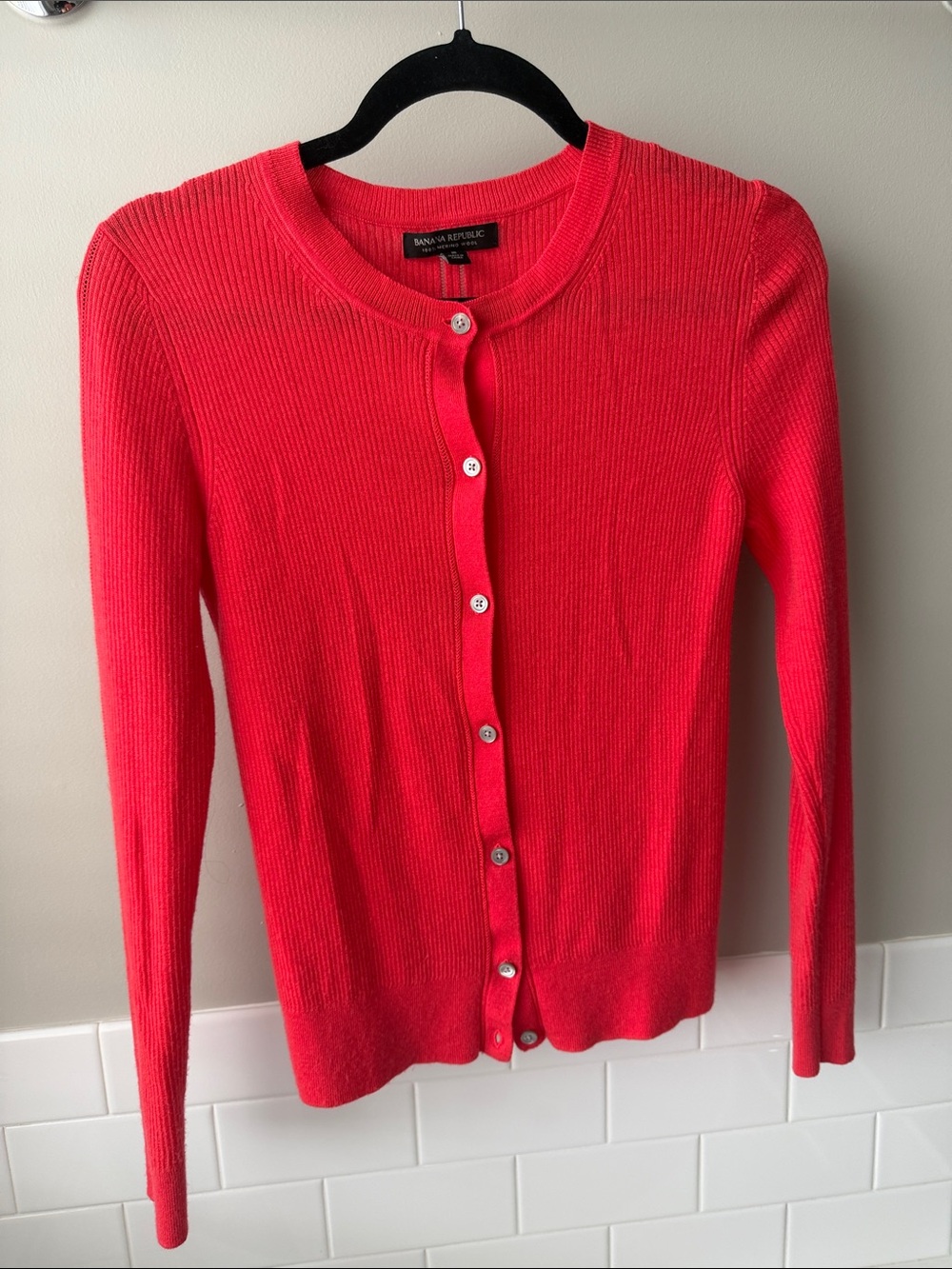 Banana Republic BrightRed-Orange Button-Front Crewneck Cardigan 100% merino wool